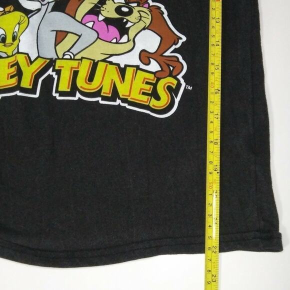 Looney Tunes Characters Tee Shirt Bugs Bunny Taz Road Runner Tweety Daffy TShirt - Picture 7 of 10
